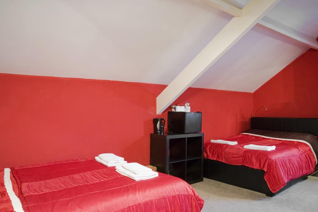 Ferienwohnung Oaklands  Wolverhampton Exterior foto